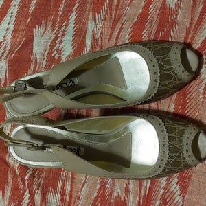 Botticelli Never worn